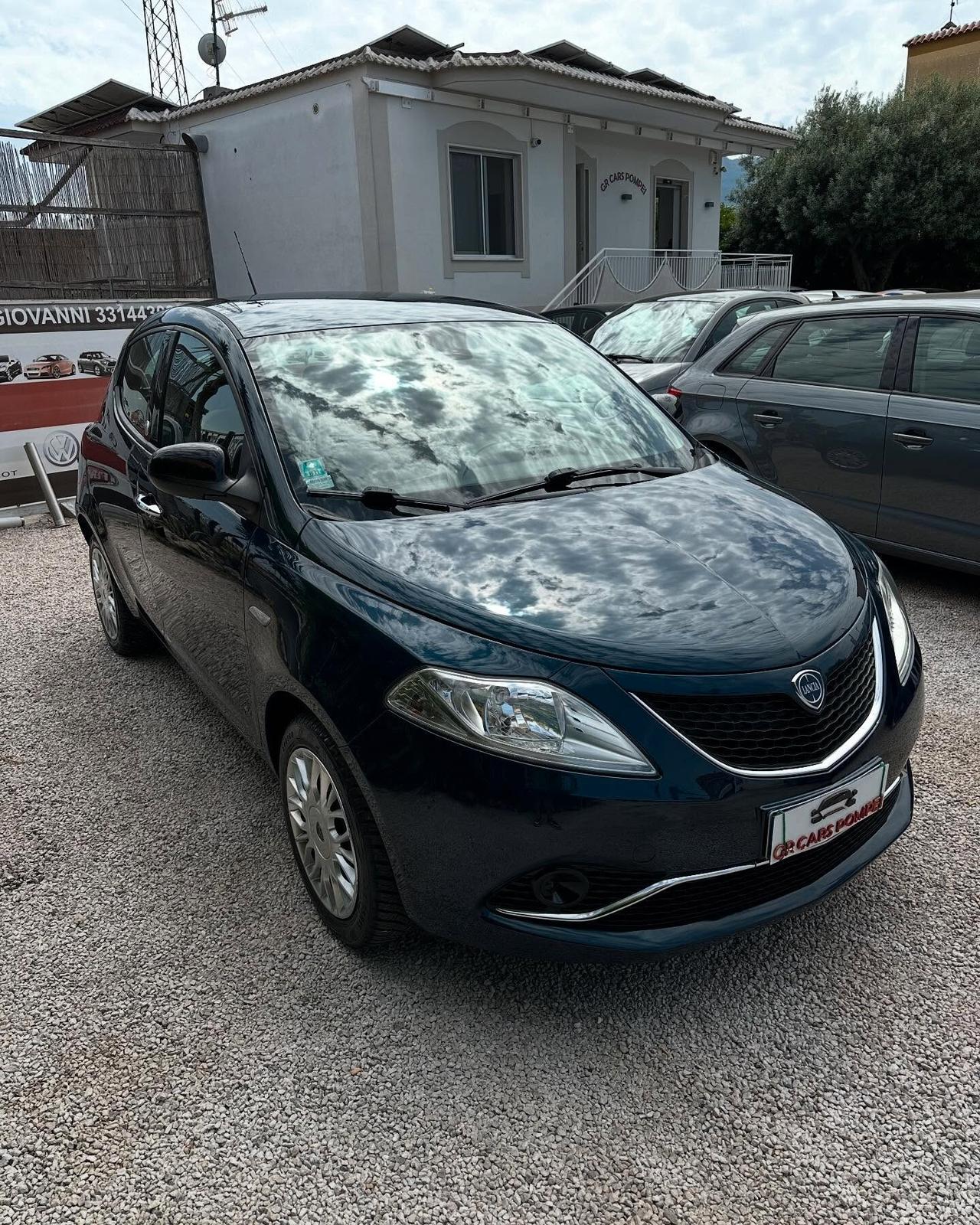 Lancia Ypsilon 1.2 69 CV 5 porte GPL Ecochic Gold