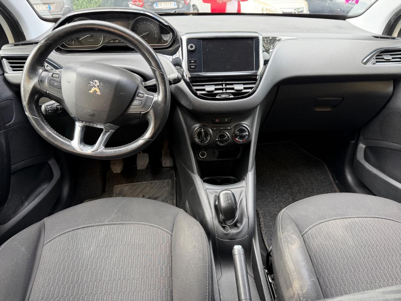 Peugeot 208 BlueHDi 75
