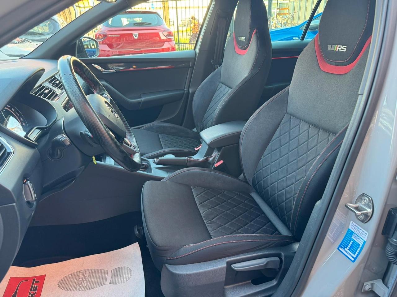 Skoda Octavia 2.0 TDI 184cv DSG Wagon RS