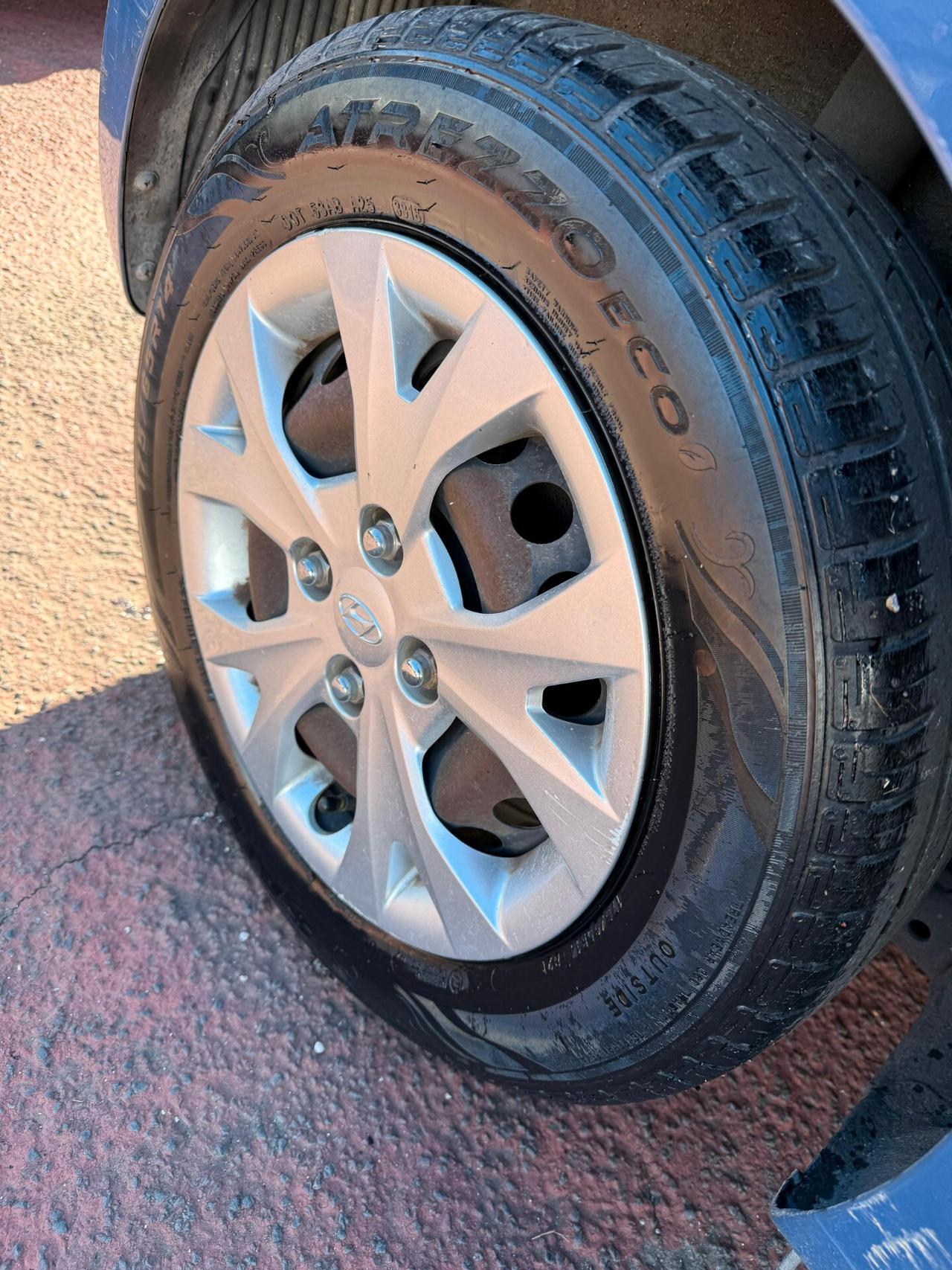 Hyundai i10 65cv *IDEALE PER NEOPATENTATI