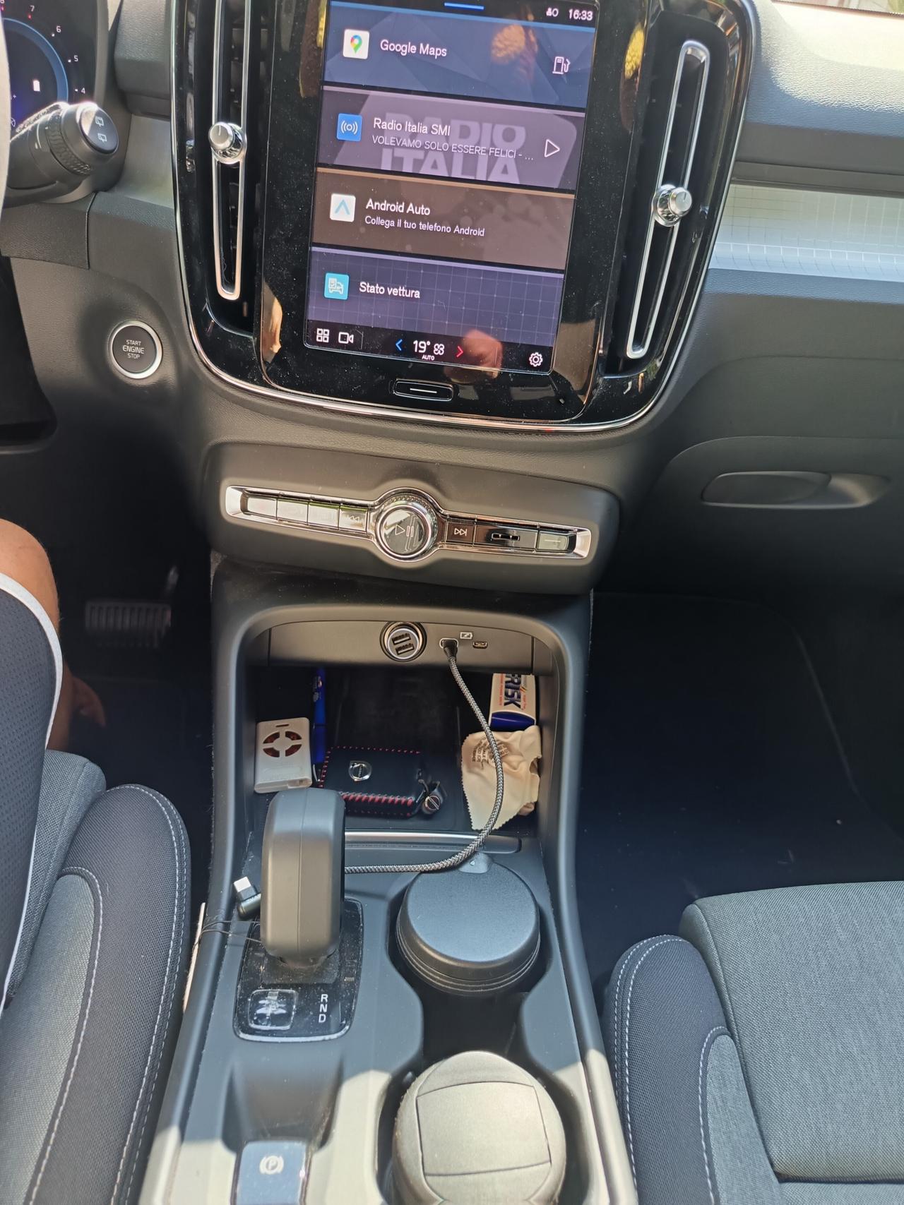 VOLVO XC40 B3 automatico Core