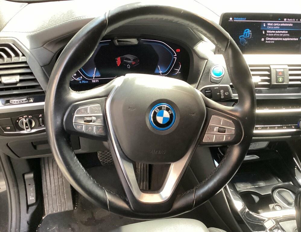 BMW iX3 BEV Impressive