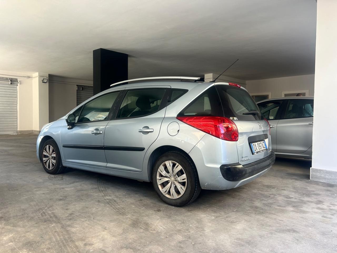 Peugeot 207 1.4 8V 75CV 5p. Energie Sport ECO GPL