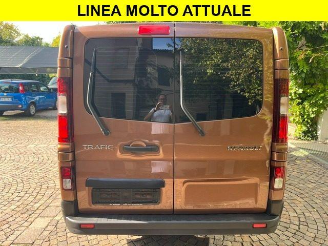 RENAULT Trafic 1.6 dCi 120CV 8 POSTI
