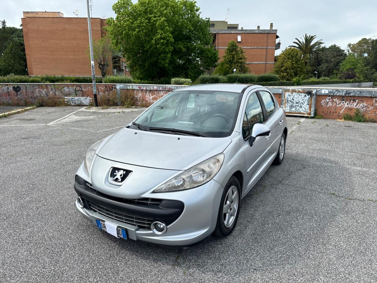 Peugeot 207 1.4 VTi 5p X Line