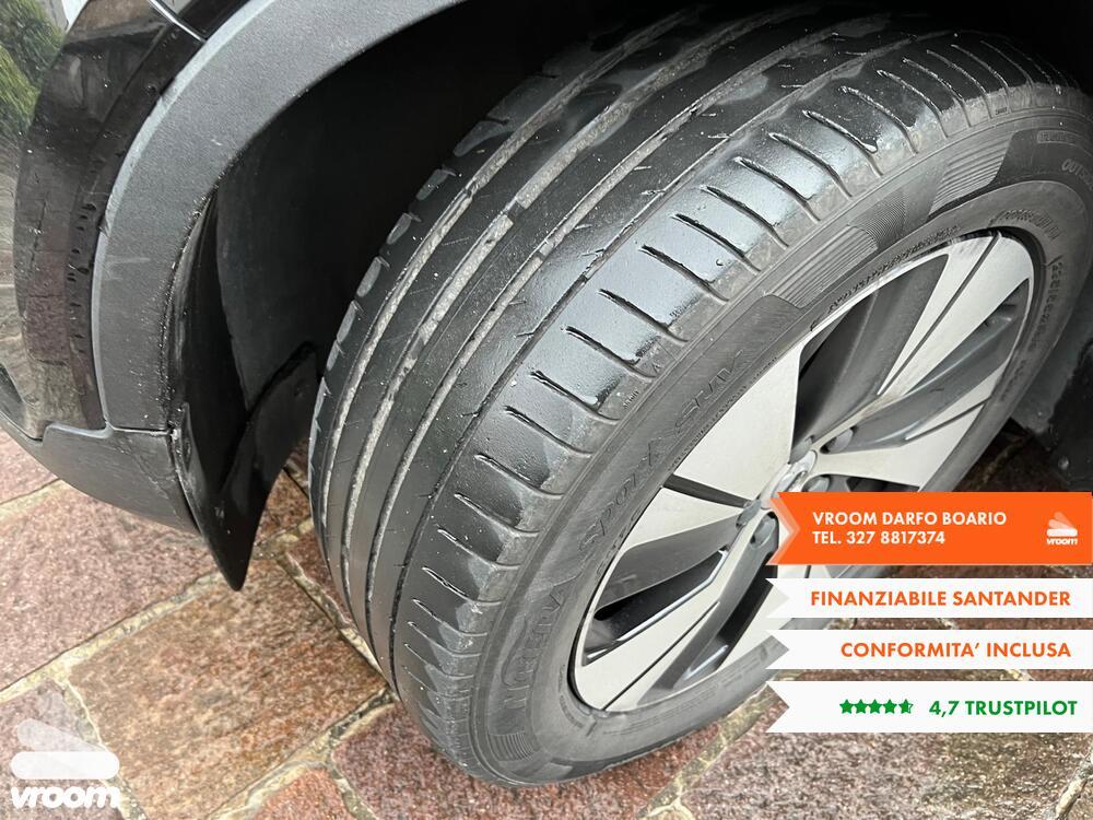 VOLVO XC40 (2017-->) XC40 T2 Geartronic Momentum