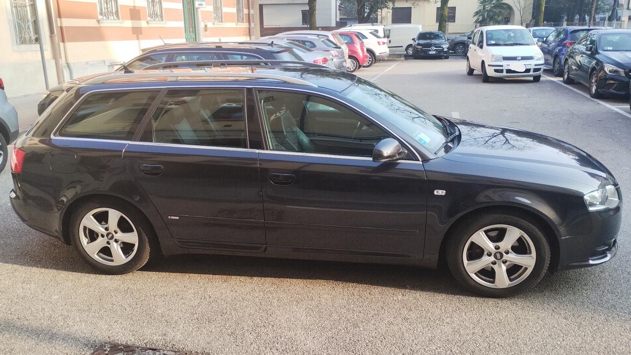 Audi A4 Avant 2.0 TDI 143CV S-Line