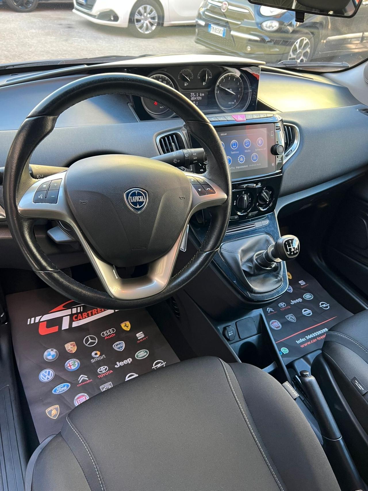 Lancia Ypsilon 1.0 FireFly 5 porte S&S Hybrid Ecochic Gold