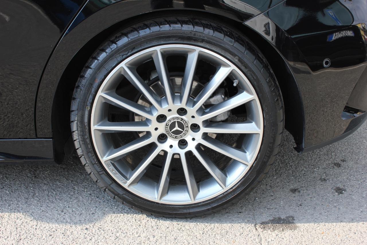 Mercedes-benz A 200 D AUTOMATIC PREMIUM AMG LINE CERCHI 19''