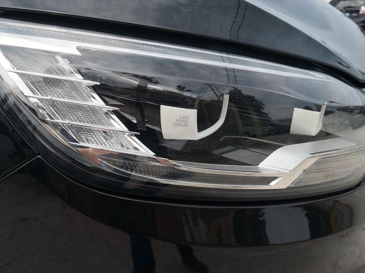 Renault Scenic S&S dCi 8V 110 CV EDC Energy Bose. IVA INCLUSA NEL PREZZO