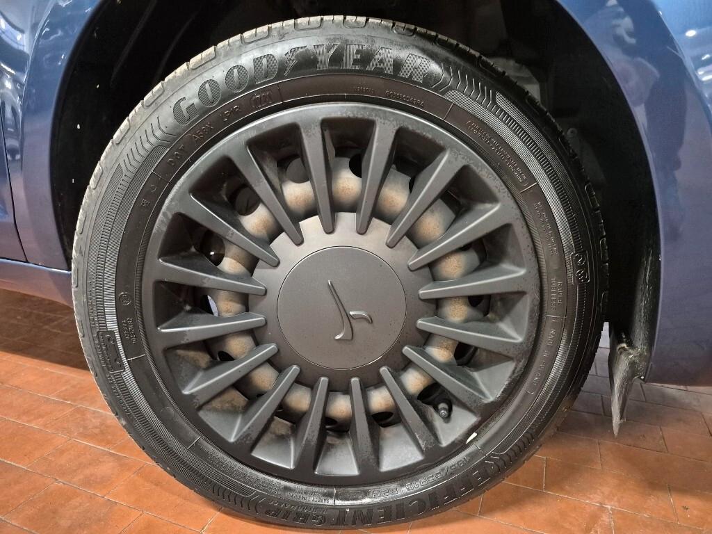 Lancia Ypsilon 1.0 FireFly 5 porte S&S Hybrid Ecochic Silver