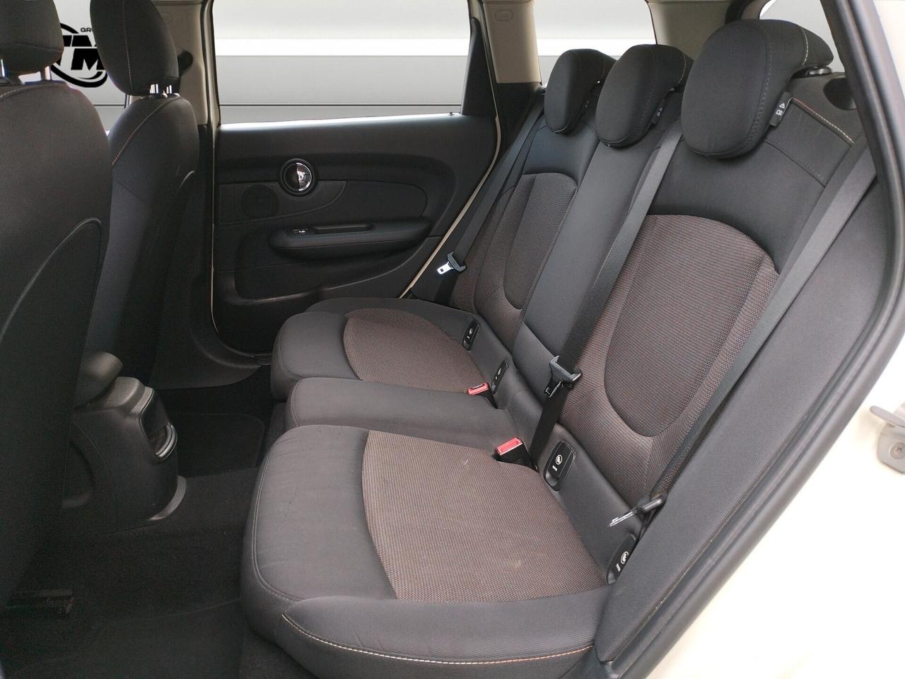 MINI Cooper Clubman IV F54 2016 1.5 Hype auto