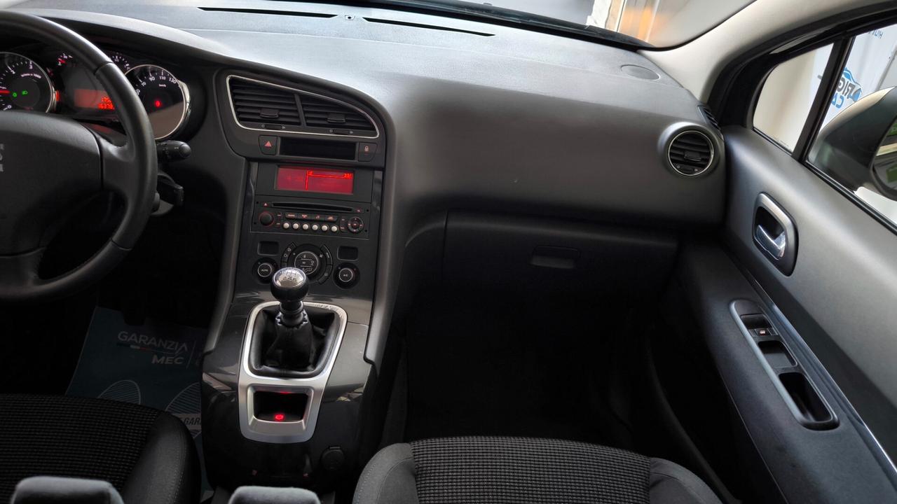Peugeot 5008 1.6 HDi 112CV Active Mix