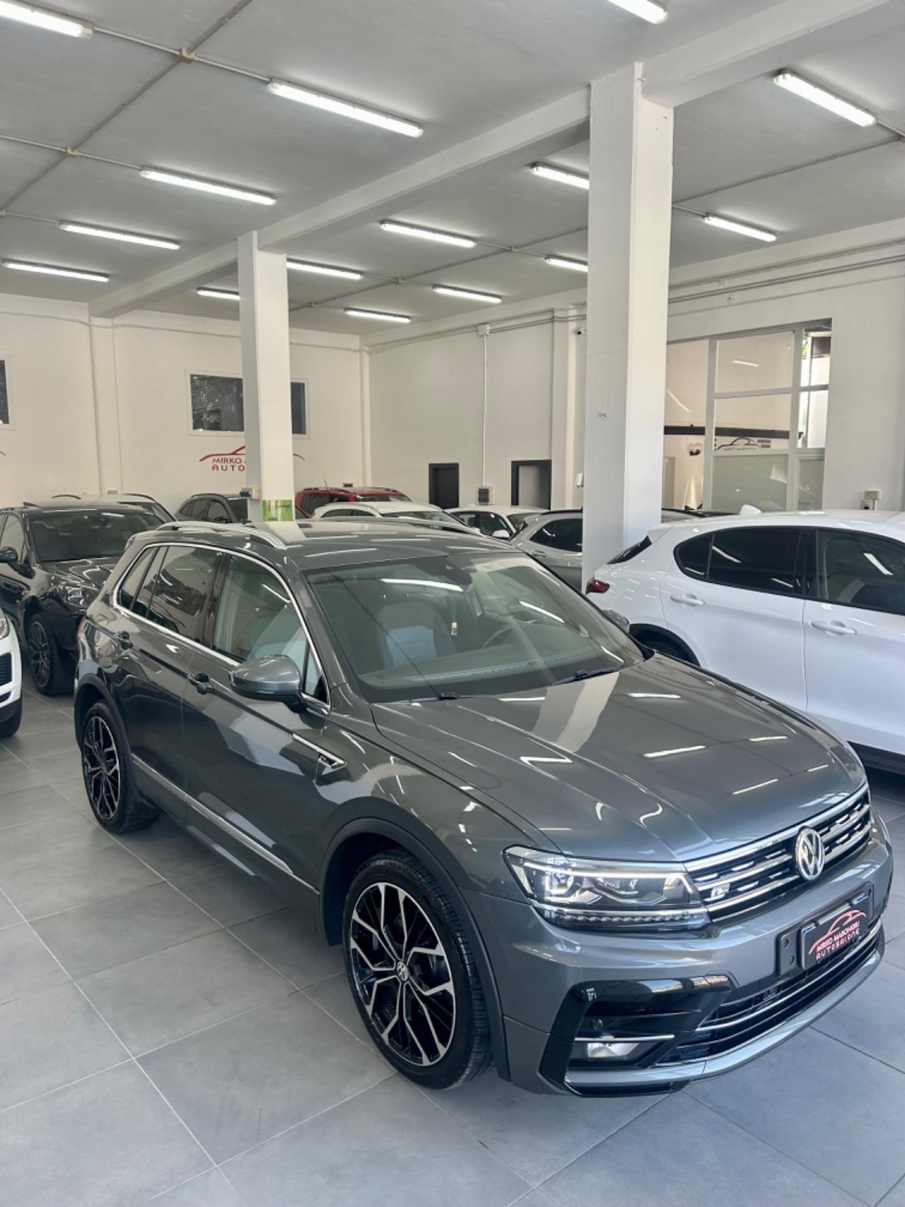 VW Tiguan 2.0 BiTDI DSG 4MOTION R-Line FINANZIABILE