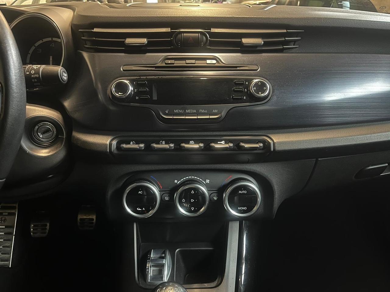 Alfa Giulietta 1.6 JTDm-2 105 CV. Km 100.000