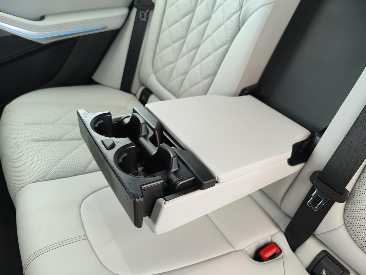BMW X5 xdrive45e xLine auto - KM0 - IVA ESPOSTA