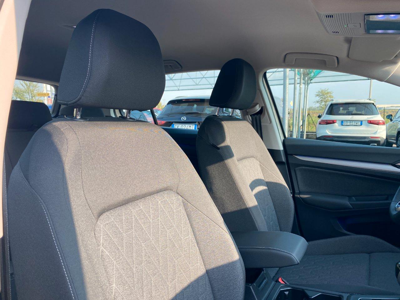 Volkswagen Golf 1.5 TSI 116 CV LIFE , HEAD-UP DISPLAY, WINTER PACK, FARI LED, CARPLAY