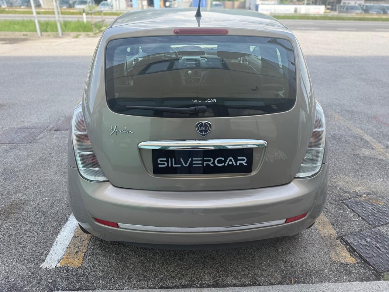 Lancia Ypsilon 1.2 - Ok Neopatentati