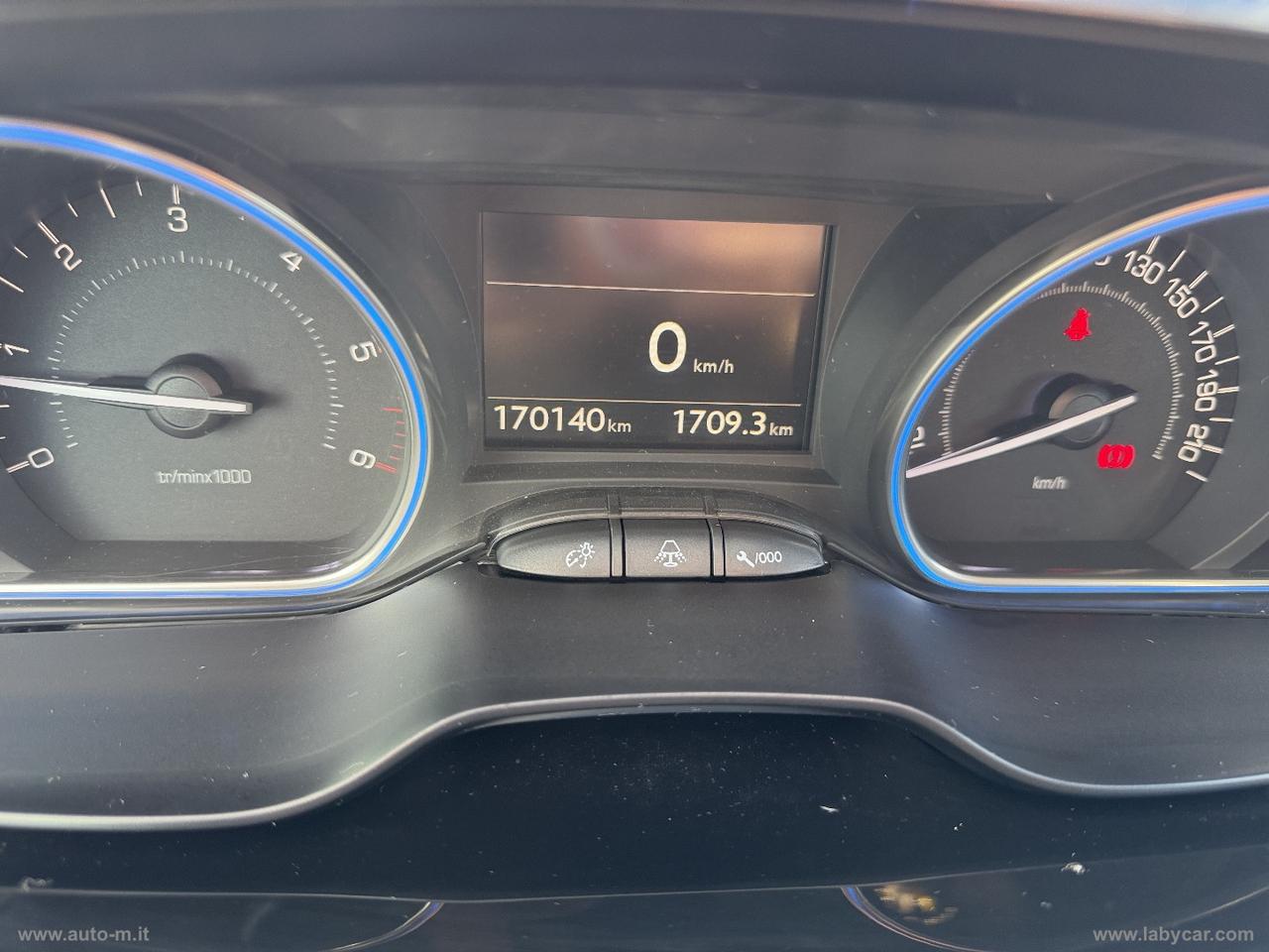 PEUGEOT 2008 BlueHDi 120 S&S Allure