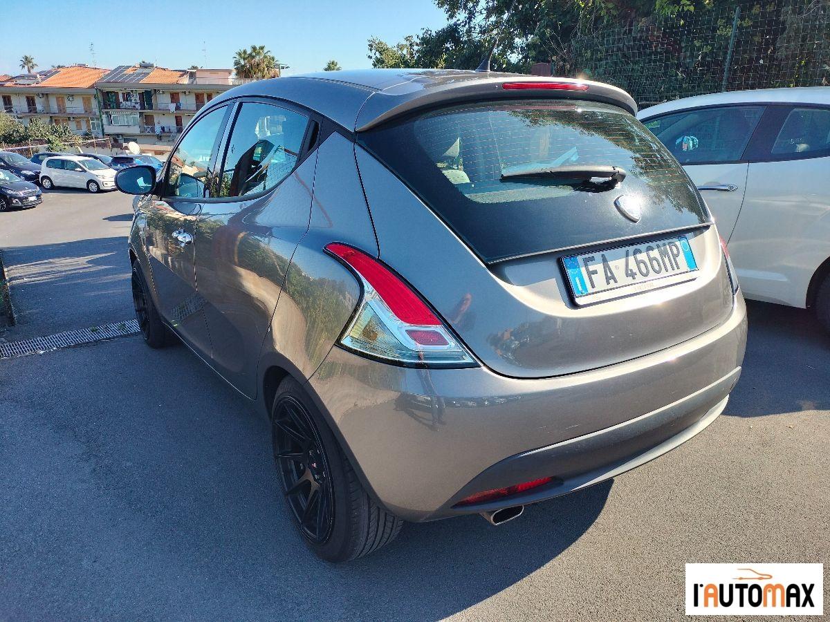 LANCIA - Ypsilon 1.2 8v Elefantino 69cv