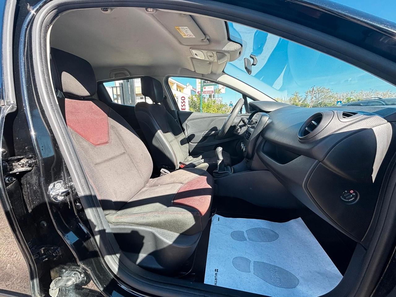 Renault Clio 1.5 dCi 8V 75CV 5 porte Wave