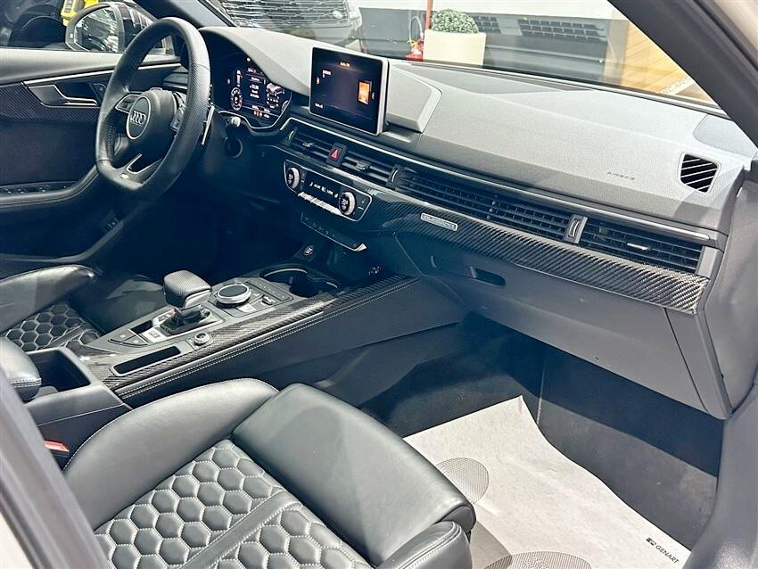 Audi RS 4 Avant