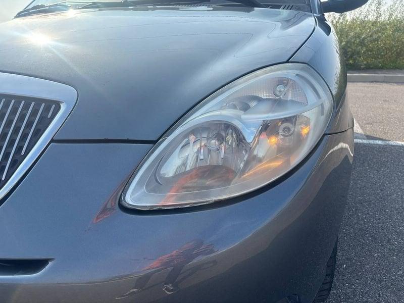 Lancia Ypsilon *FRIZIONE NUOVA*