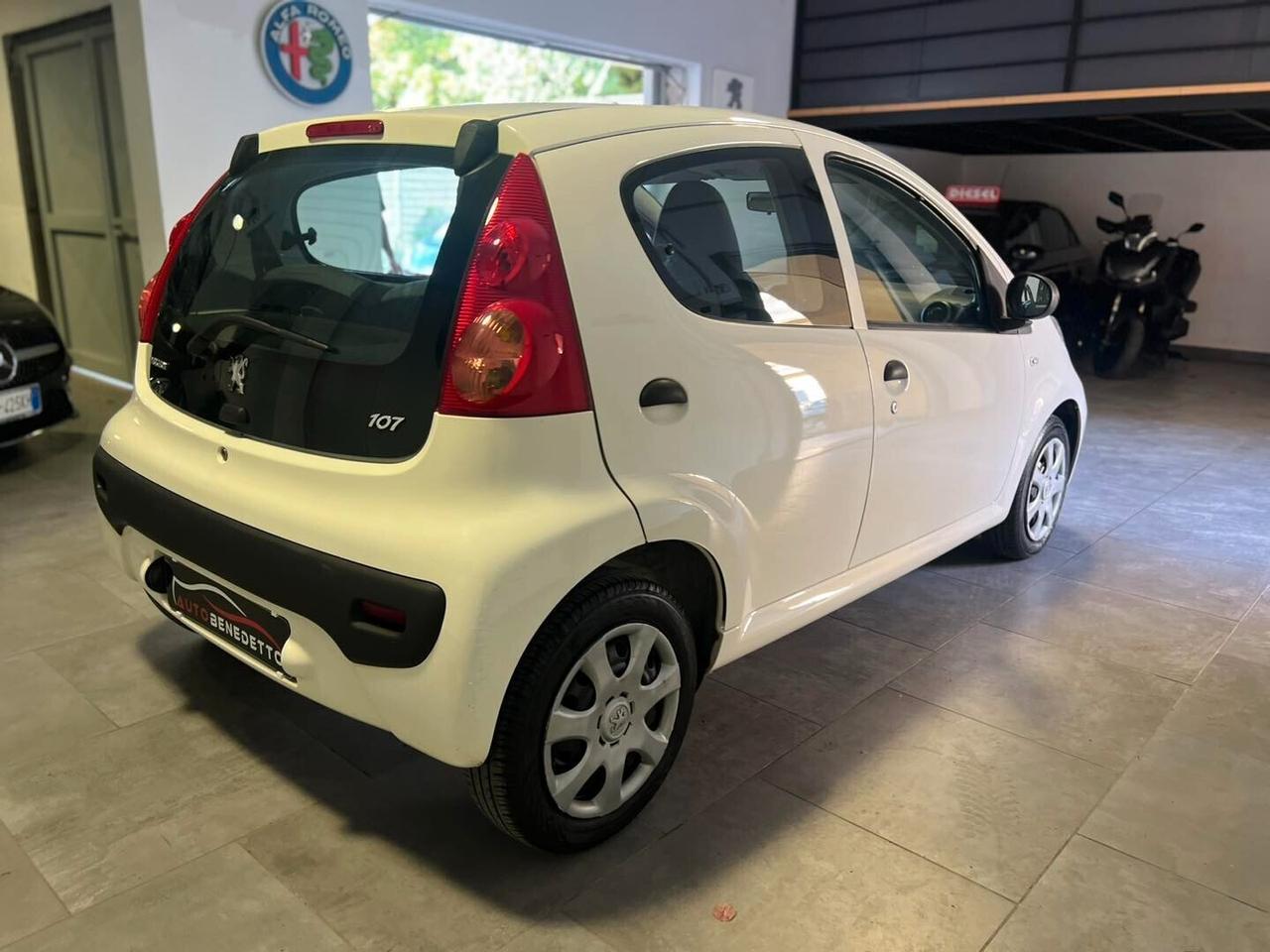 Peugeot 107 1.0 68CV 5p. Desir 2010 NO CLIMA