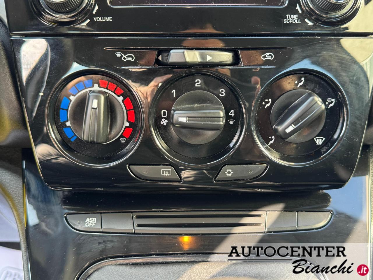 Lancia Ypsilon 5 Porte Ypsilon 1.0 firefly hybrid Gold s&s 70cv