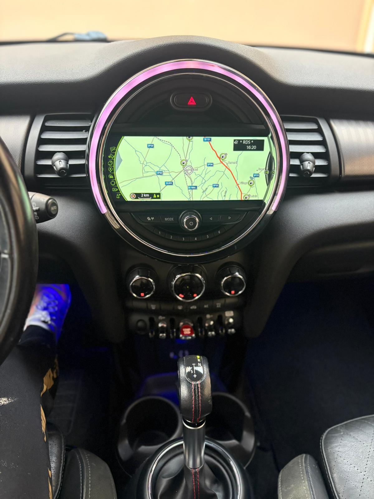 Mini 2.0 Cooper SD aut. Hype 5 porte