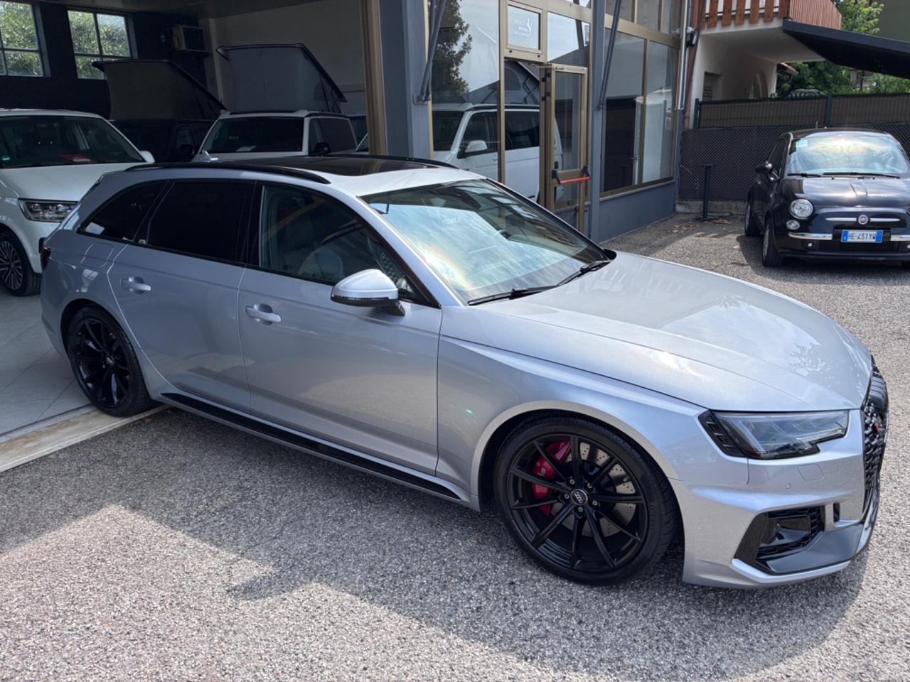 Audi A4 RS 4 Avant 2.9 TFSI quattro tiptronic