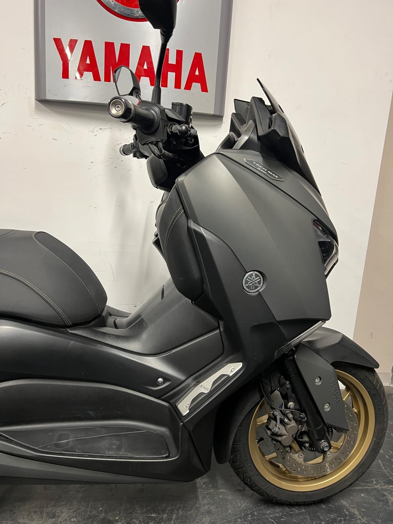 Yamaha X-Max 300 tech max