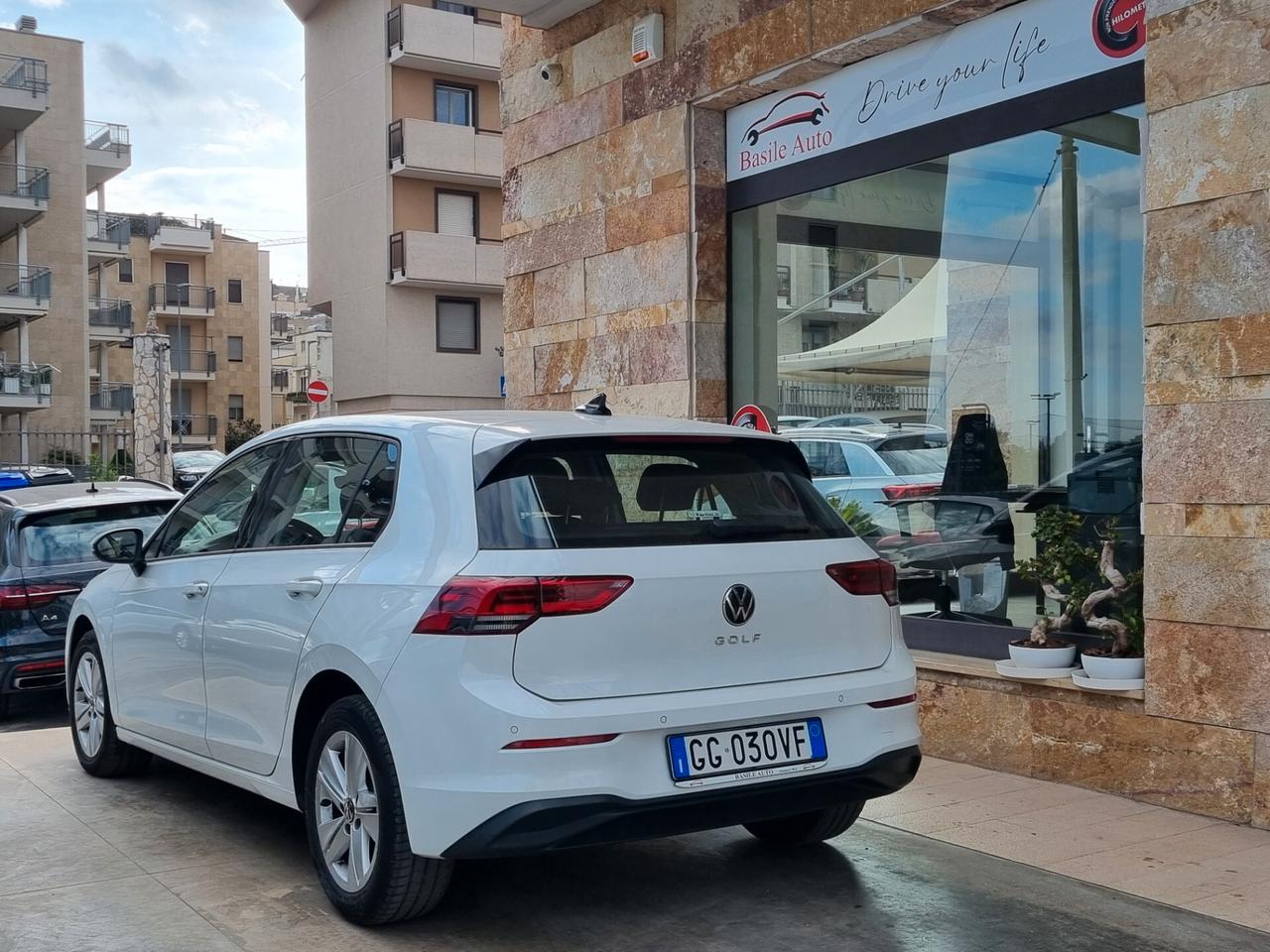 Volkswagen Golf VIII 2.0 tdi Life 115cv