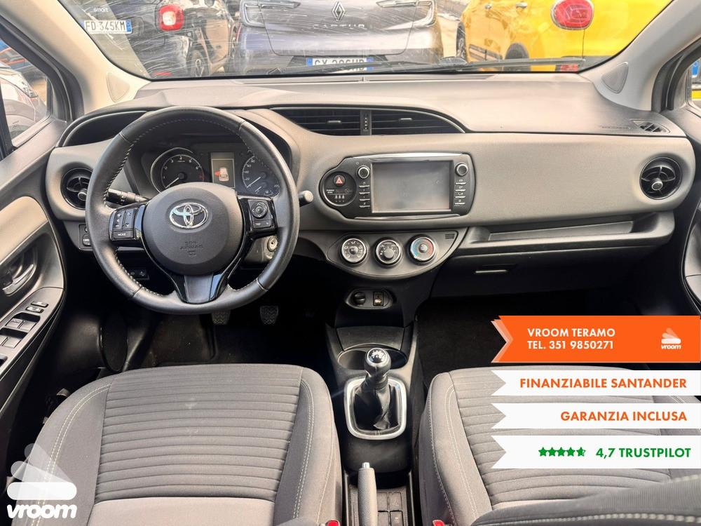 TOYOTA Yaris 1.0 5 porte Business GARANZIA