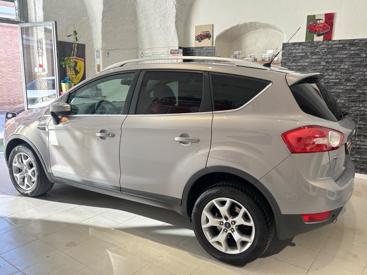 Ford Kuga 2.0 TDCI 163 CV 4WD Titanium