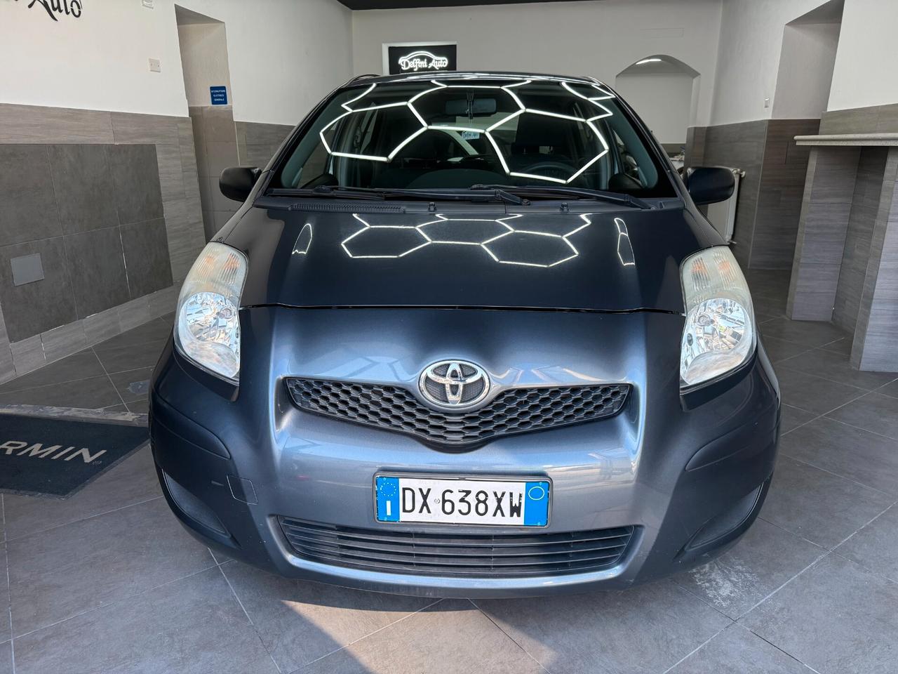 Toyota Yaris 1.0 5 porte