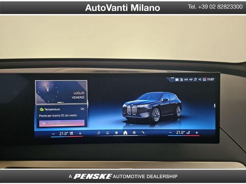 BMW iX xDrive50 Pacchetto Sportivo