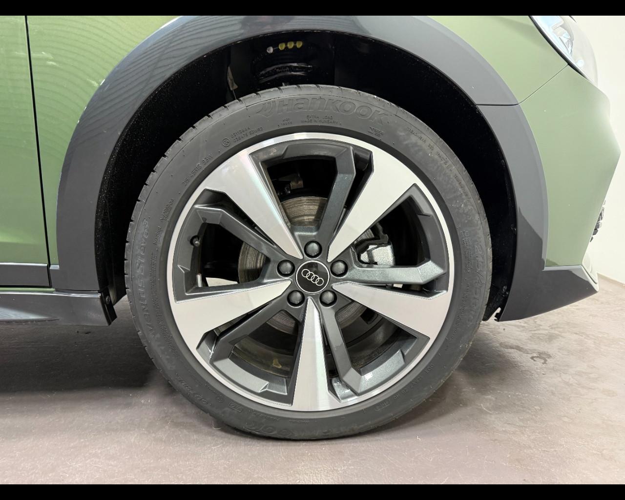 AUDI A1 ALLSTREET 30 TFSI S-TRONIC IDENTITY CONTRAST