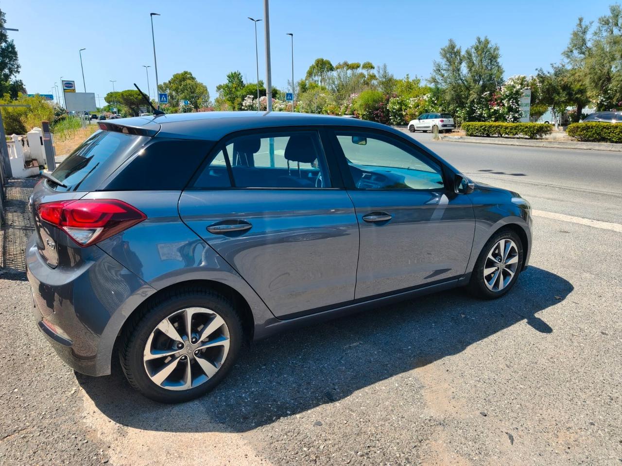 HYUNDAI I20 1.1 CRDI Comfort - 2016