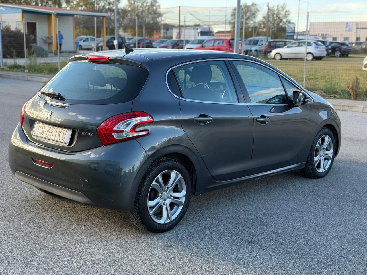 Peugeot 208 1.4 HDi 2014 Allure