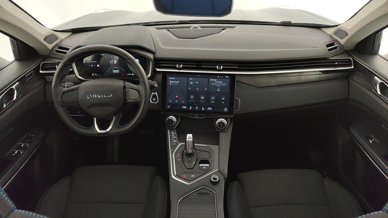 LYNK & CO 01 1.5 t hev auto