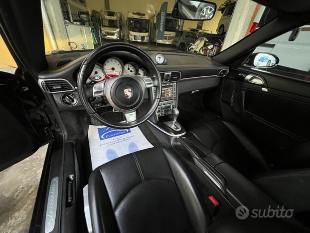 PORSCHE 911 carrera 4S