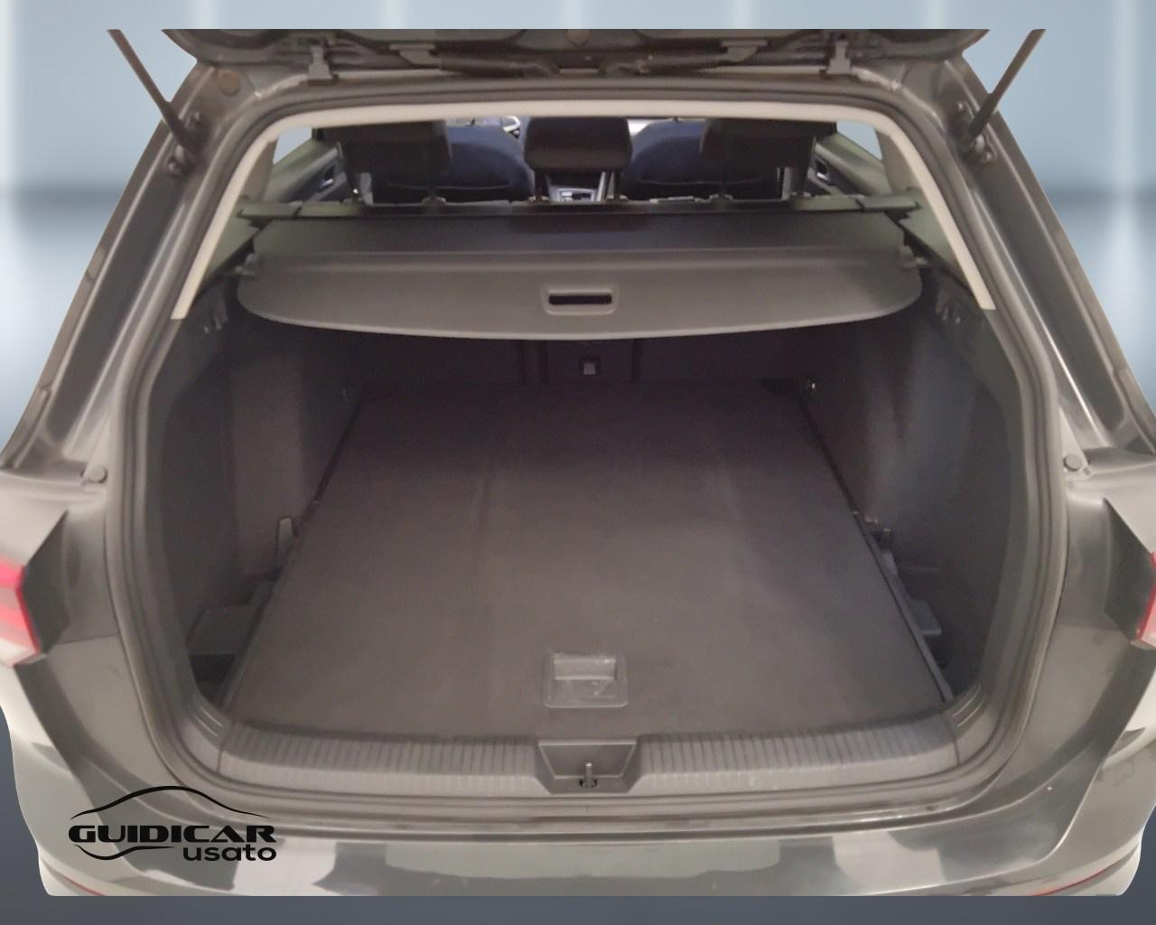 VOLKSWAGEN Golf VIII 2020 Variant - Golf Variant 2.0 tdi Life 115cv dsg