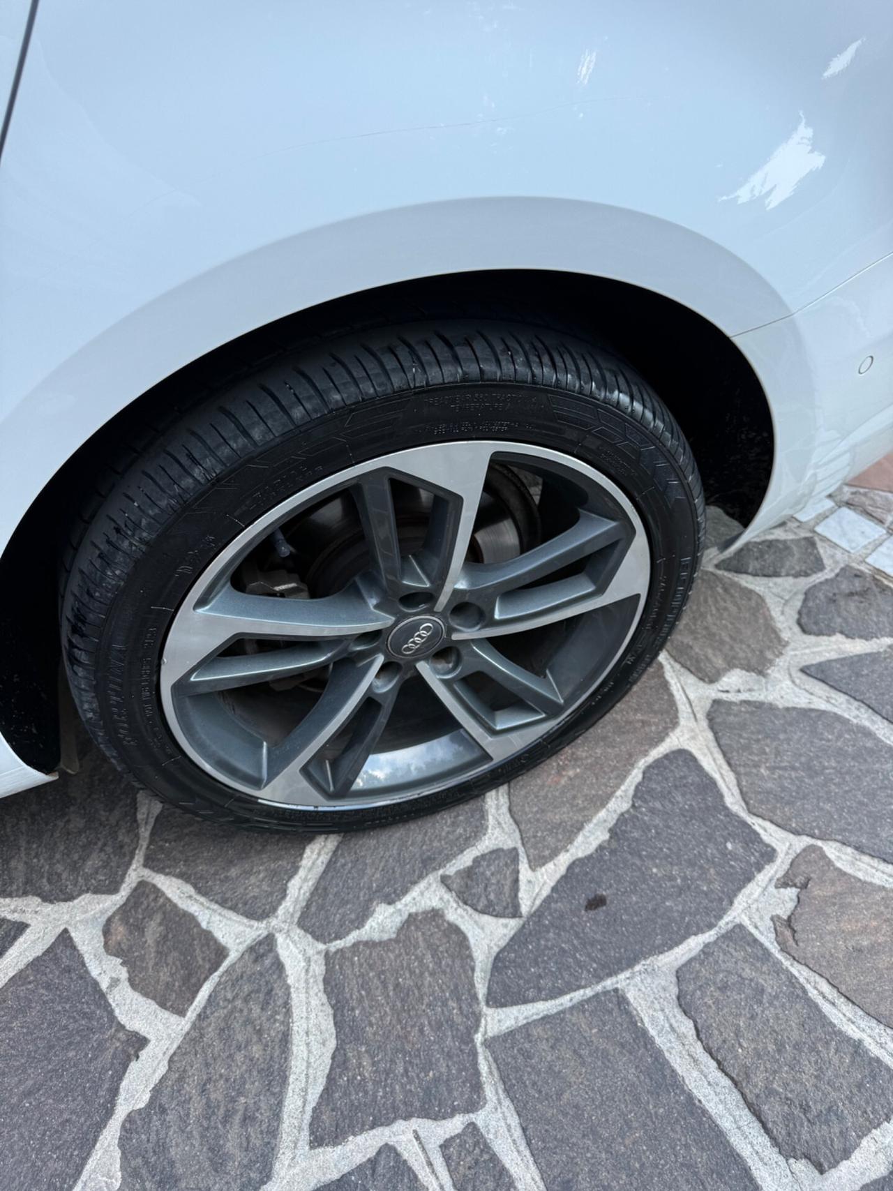 Audi A4 Avant 2.0 TDI 150 CV ultra Business Sport