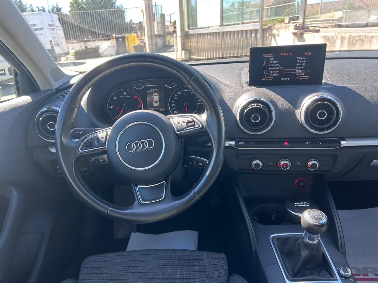 Audi A3 Sedan 2.0 TDI clean diesel Ambition