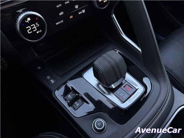 JAGUAR E-Pace 2.0d i4 mhev R-Dynamic HSE Black awd TETTO IVA ESP