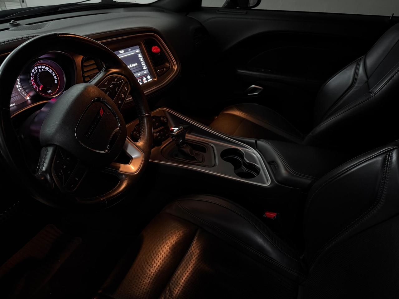 Dodge Challenger 3600 V6 km 41000 Permuto