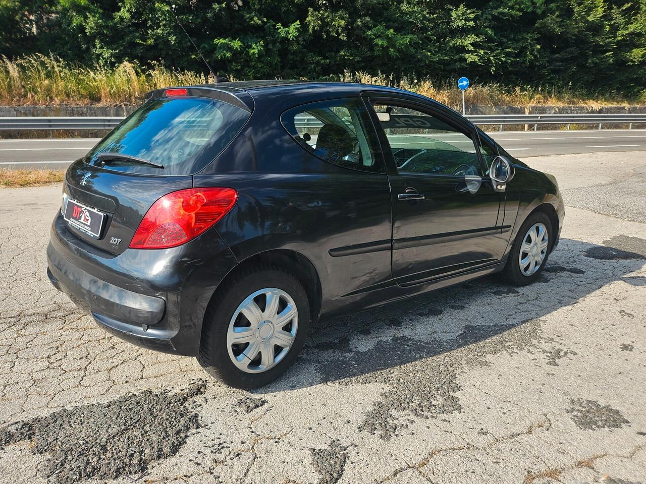 Peugeot 207 1.4 GPL DI SERIE NEOPATENTATI