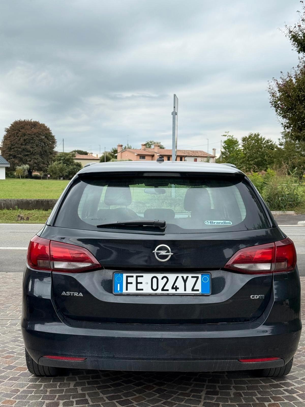 Opel Astra 1.6 CDTi 110CV Start&Stop Sports Tourer Innovation