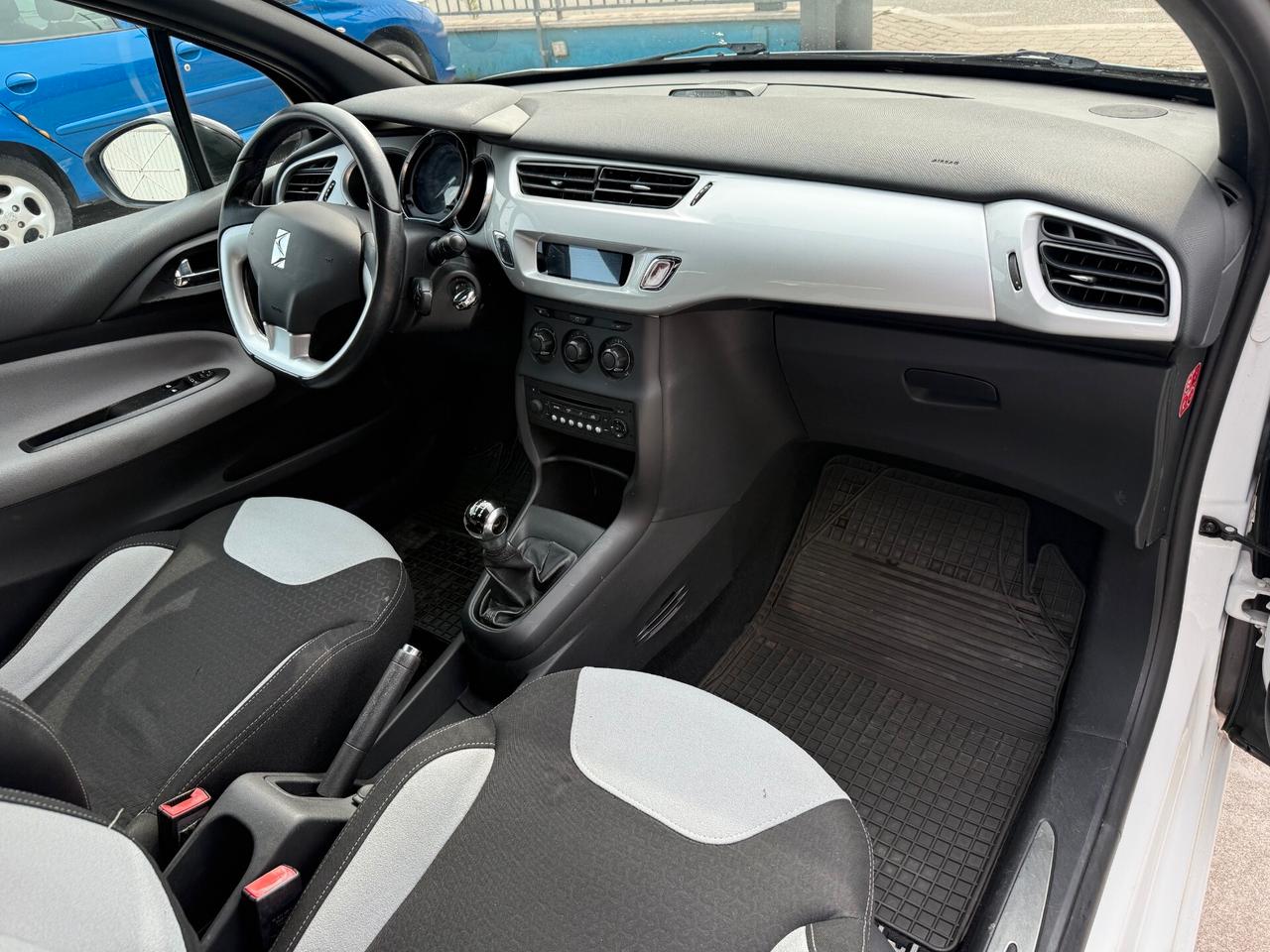 DS3 1.4 DIESEL 68CV ANNO 2010-OK NEOPATENTATI